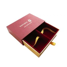 Donaca Paka Skatolo Fortika Kartona Stokado -Skatoloj